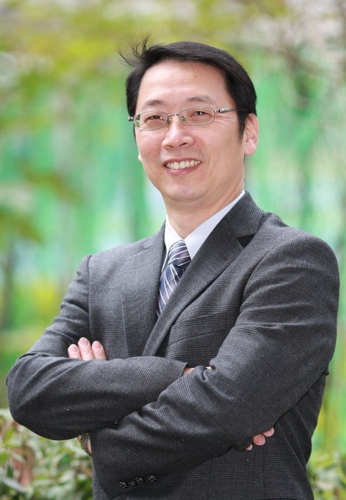 第十三任　黃清海校長